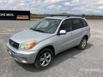 2004 Toyota RAV4 Camioneta / SUV