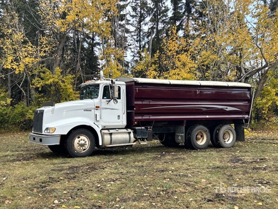 1996 International 9400 6x4 Grain Truck