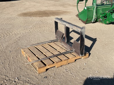 44 in Bale Spear - Fits John Deere H380