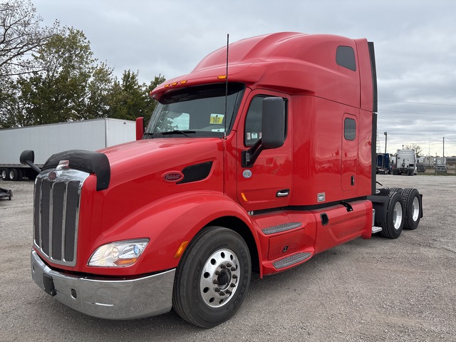 2020 Peterbilt 579 6x4 T/A Sleeper Truck Tractor