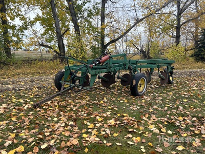 John Deere 5 Bottom Pług łamany