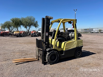 Hyster Pneumatic Tire Forklift