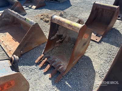 22 in Backhoe Rear Bucket
