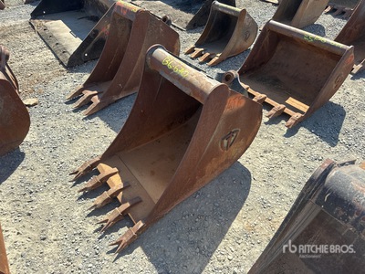 20 in Backhoe Rear Bucket