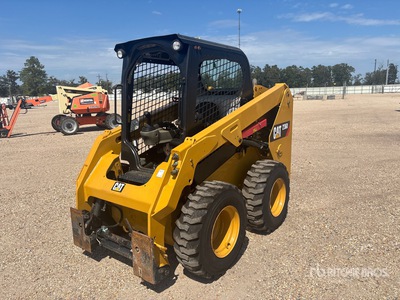 2014 Cat 236D High Flow شاحنة جرافة