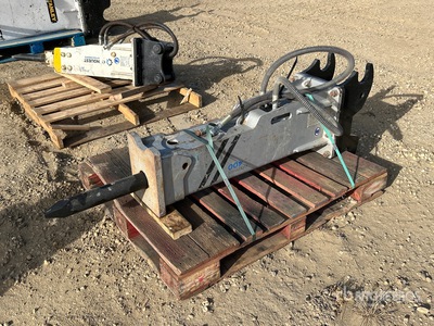 Impact 400 Series Hydraulic Breaker