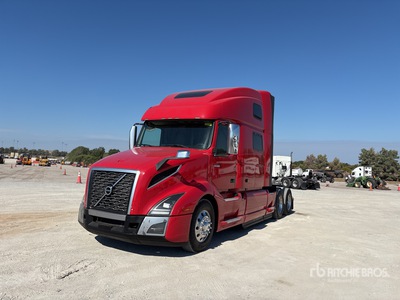 2019 Volvo VNL860 6x4 T/A Sleeper Truck Tractor