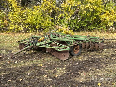 John Deere 12 ft Tandem Disc