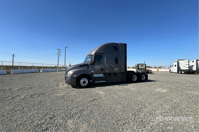 2020 Freightliner Cascadia 126 6x4 T/A Sleeper Truck Tractor