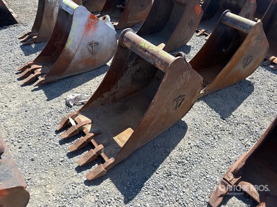 20 in Q/C Digging Backhoe Rear Bucket