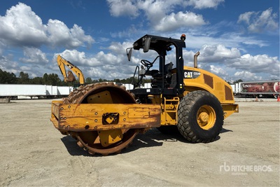 2012 Cat CS54B Smooth Drum Compactor