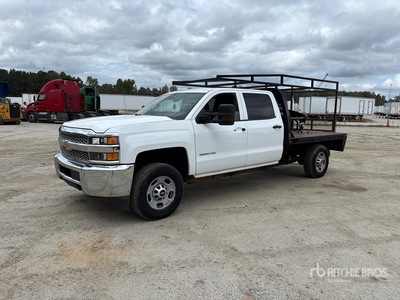 2019 Chevrolet Silverado 2500HD WT 4x4 Crew Cab Platte vrachtwagen