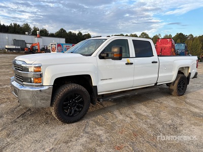 2018 Chevrolet Silverado 2500 HD WT 4x4 Crew Cab بيك اب