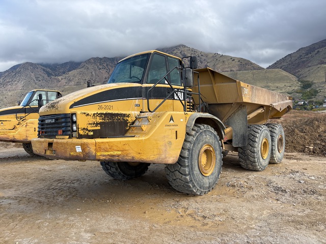 2006 Cat 740 Articulated Dump Truck 2006 Cat 740 Articulated Dump Truck