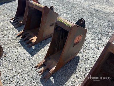12 in Q/C Digging Backhoe Rear Bucket