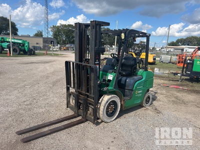2015 Mitsubishi FG 25NGLP 4500 lb Pneumatic Tire Forklift
