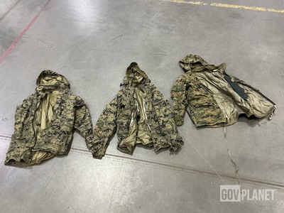 (74) Camouflage Parkas
