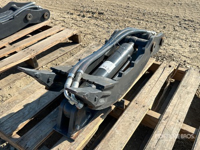 12 in Excavator Thumb