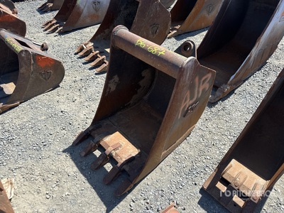 22 in Backhoe Rear Bucket