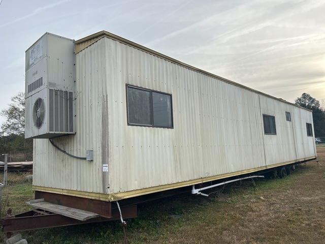 2002 Action 10' x 50' T/A Mobile Office