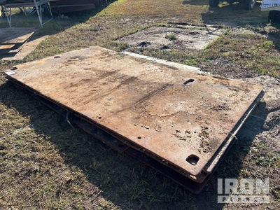 Quantity of (4) 6' 6" x 12' x 3/4", (1) 8' x 8' x 1" Plaques d'acier