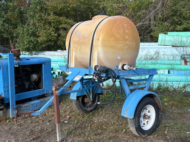 225 gal Electric Mobile Water Tank