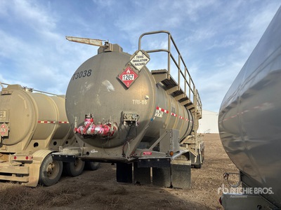 2013 Heil 407 10000 gal Tri/A Remorque citerne