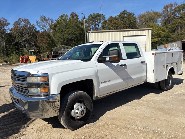 2015 Chevrolet Silverado 3500HD 4x4 Crew Cab Utility Truck