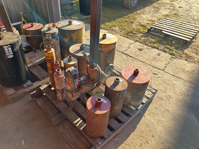 Milwaukee  Core Drill