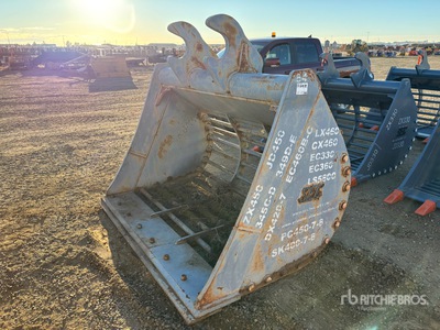 SEC 84 in Skeleton Excavator Bucket