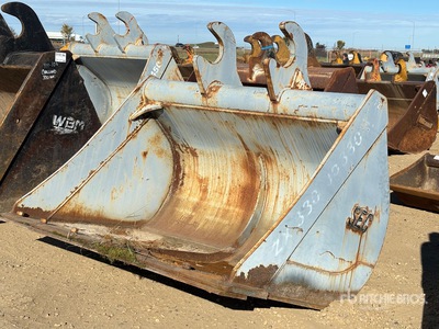 SEC 70 in Q/C Cleanup Excavator Bucket