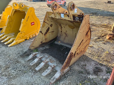 46 in Digging Excavator Bucket