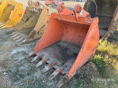 48 in Digging Excavator Bucket