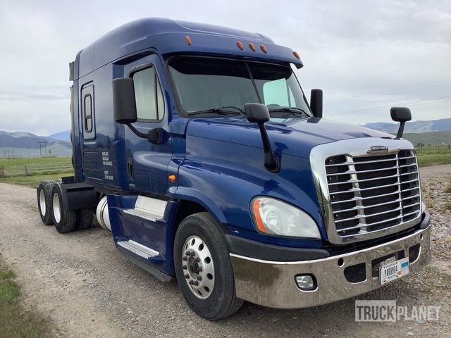 CAMIóN CAMAROTE 2016 FREIGHTLINER