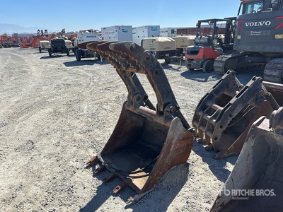 2019 DBE 36 in 36 in. Backhoe Rear Bucket