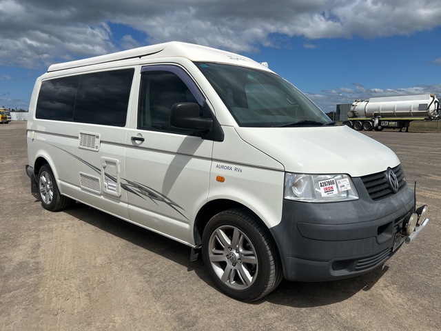 2004 Volkswagen Transporter Camperized Van 2004 Volkswagen Transporter Camperized Van