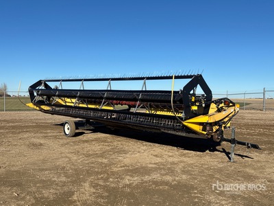 1999 New Holland 994 30 ft Draper Cabezal de cosechadora trilladora