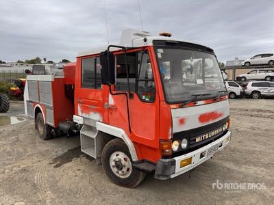 1993 Mitsubishi Fighter FK160F Camion utilitaire