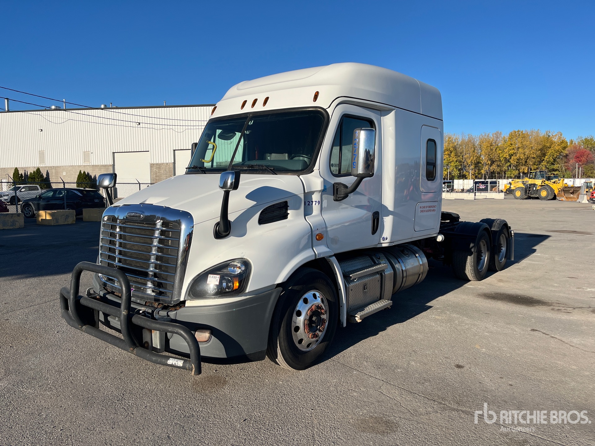 2020 Freightliner Cascadia 113 6x4 T/A Sleeper Truck Tractor
