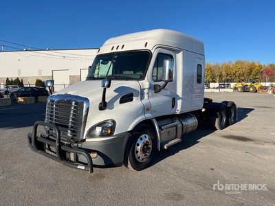 2020 Freightliner Cascadia 113 6x4 T/A Sleeper Truck Tractor