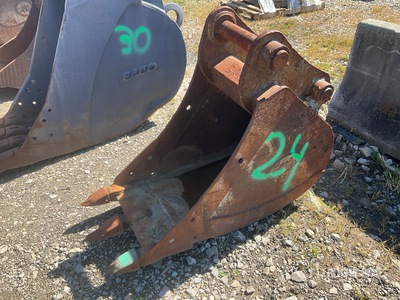 Geith HF46-024 24 in .55 cyd Digging Excavator Bucket - Fits Cat 215