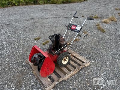 Toro 38052 Snow Blower