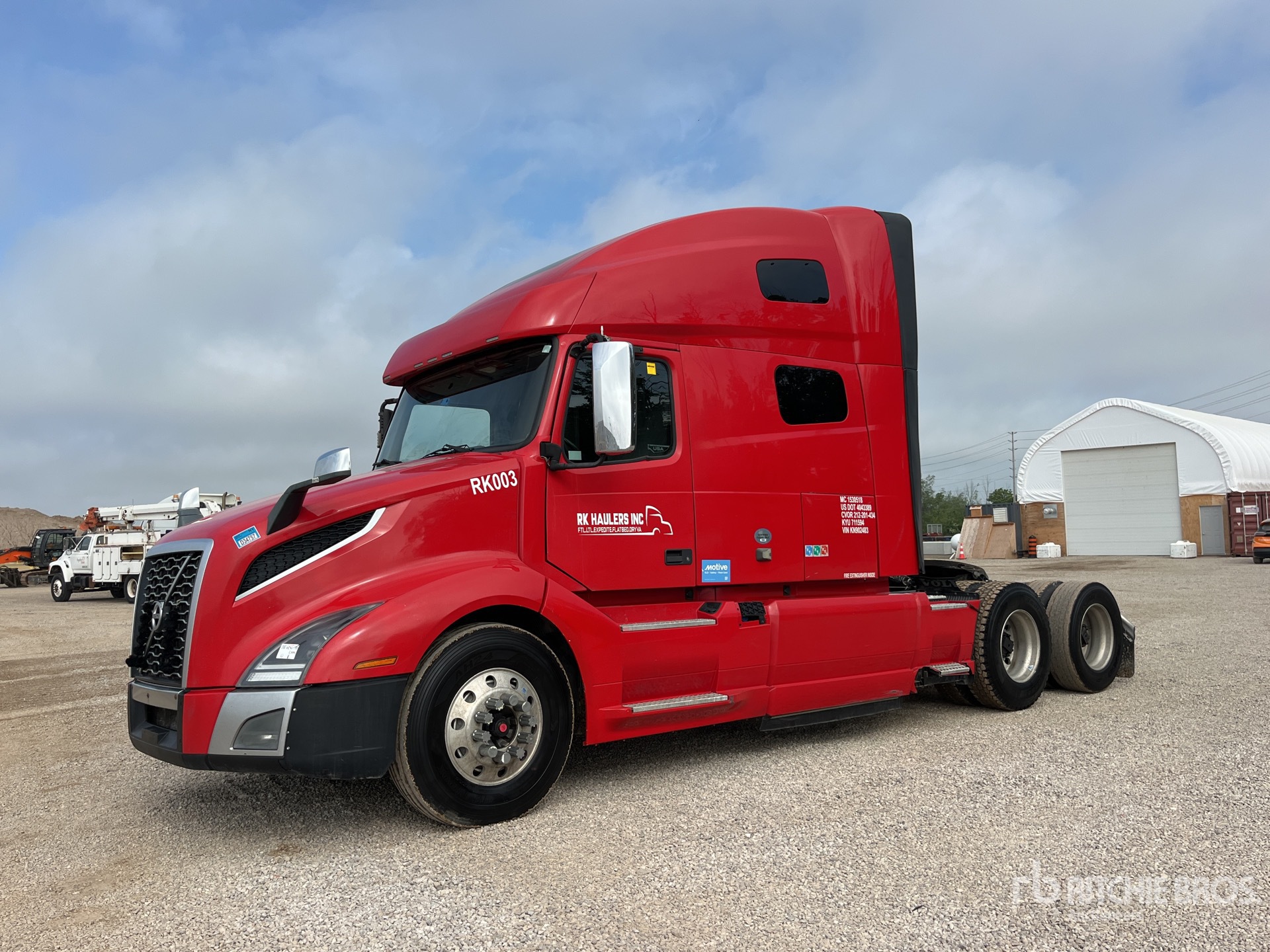 2019 Volvo VNL 6x4 T/A Sleeper Truck Tractor