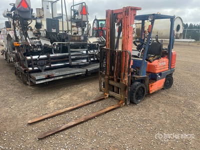 1989 Toyota 5FGC25 4700 lb Pneumatic Tire Forklift (Inoperable)