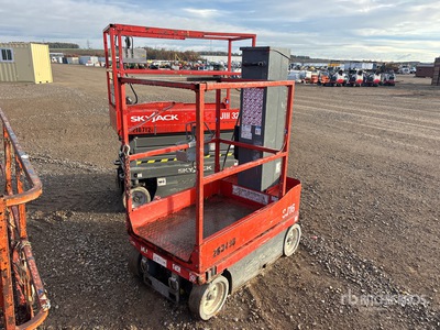 2016 Skyjack SJ16 Vertical Mast Lift
