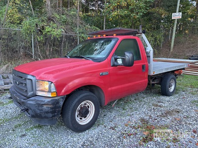 2003 Ford F-350 XL 4x2 Flatbed Truck