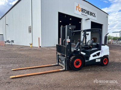 2024 Doosan D35S-9 7100 lb Pneumatic Tire Forklift