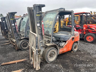 2015 Toyota 8FDU30 Forklift (Inoperable)