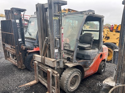 2016 Toyota 8FDU30 5620 lb Cushion Tire Forklift (Inoperable)