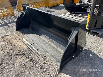 John Deere 86 in 125 cyd Hydraulic 4 in 1 Bucket - Fits John Deere Backhoe (Unused)